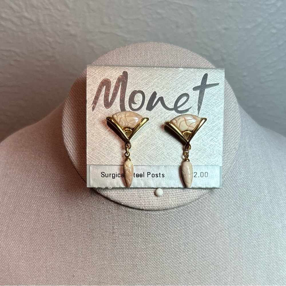 NWT Monet Gold-tone Coral Stone Dangle Earrings
